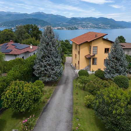 Casa Lilla - Lakeview Large Apartments With Garden Above Stresa Dış mekan fotoğraf