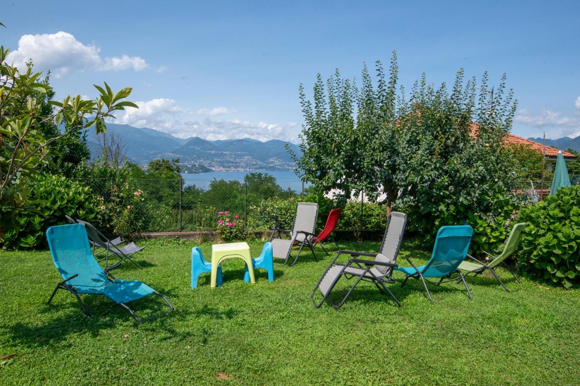 Casa Lilla - Lakeview Large Apartments With Garden Above Stresa Dış mekan fotoğraf